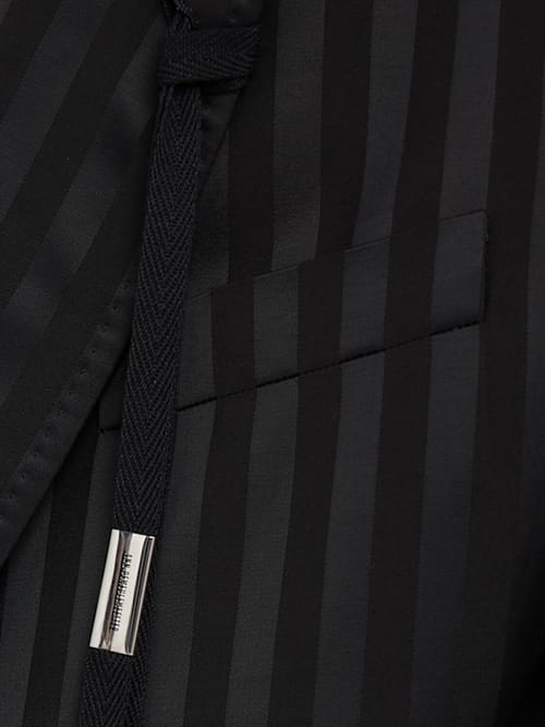 Ann Demeulemeester: 中间扣合短夹克