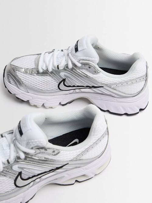 Nike: Air Max Moto 2K 运动鞋