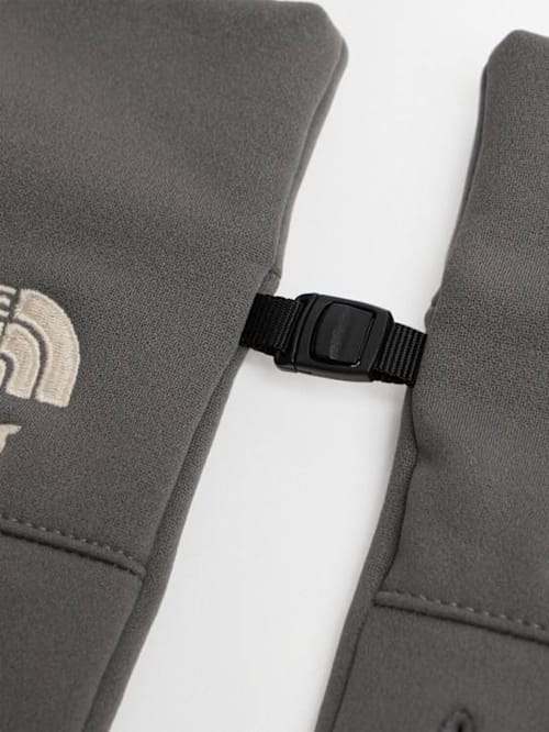 The North Face: 全指设计手腕手套