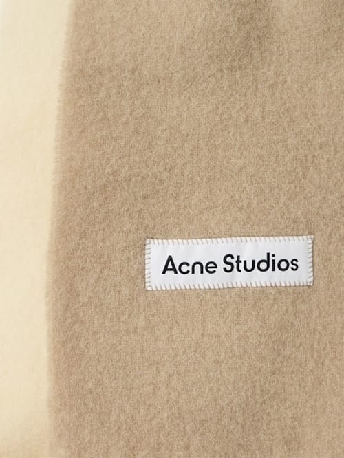 Acne Studios: 流苏围巾