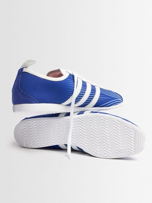 adidas Originals: 日本 JFA 运动鞋