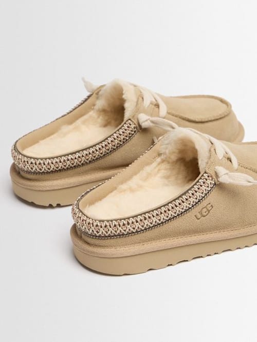 Ugg: 低调绒面系带乐福鞋