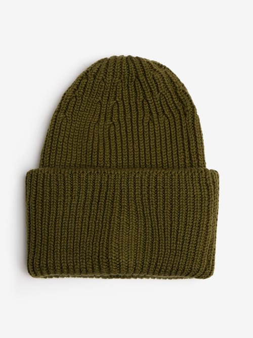 Nine In The Morning: Rippstrickmütze mit Umschlag