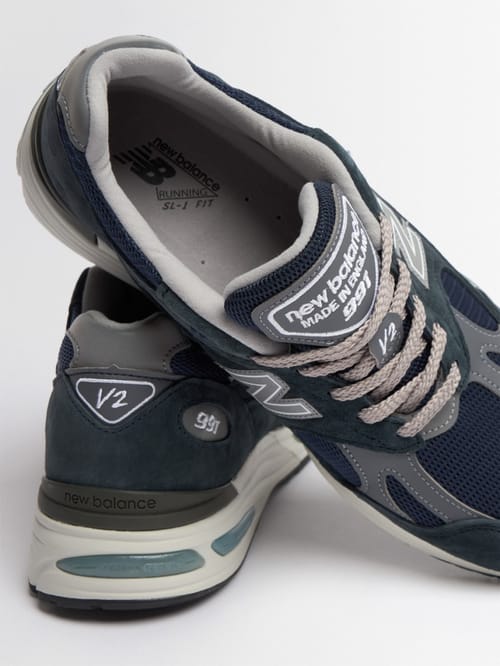 New Balance: 991 v2 聚酯运动鞋，带雕刻鞋底