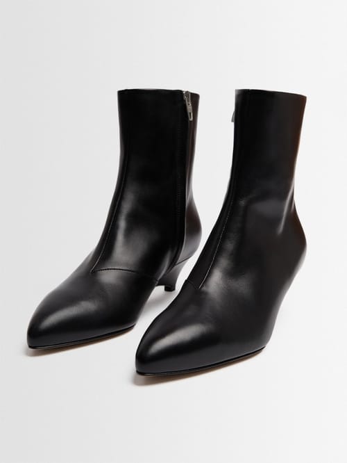 Jil Sander: Botte aus Kalbsleder mit Spool-Absatz