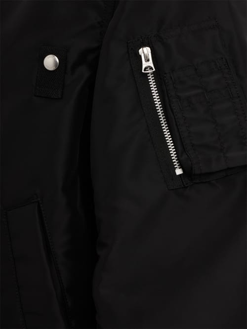 Sacai: 带袖口口袋的尼龙斜纹夹克