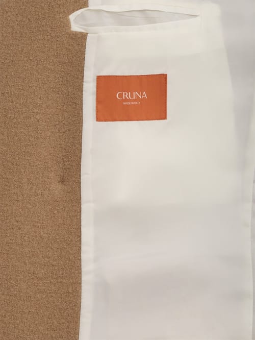 CRUNA: Double-breasted coat with martingale
