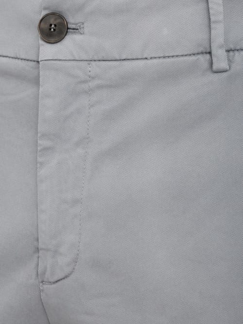 CRUNA: Flat Front Tapered Fit