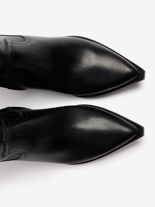 Buttero: Flee leather ankle boots