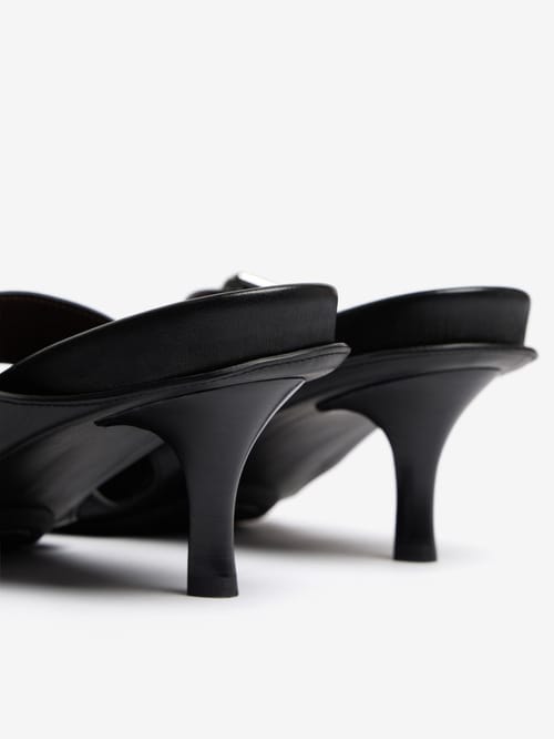 Marni: Fussbett shoe