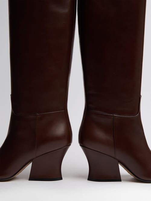 Jil Sander: Lange Stiefel aus Kalbsleder