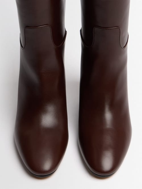 Jil Sander: Lange Stiefel aus Kalbsleder