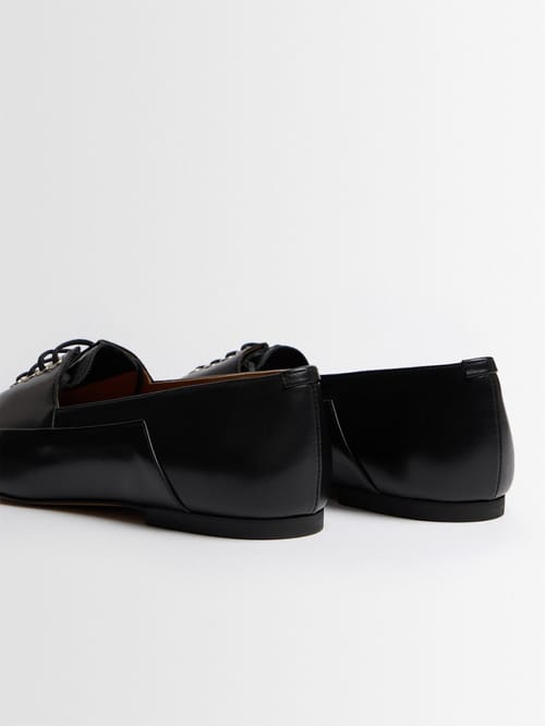 Jil Sander: Lederloafer aus Kuhhaut mit Metalldetails