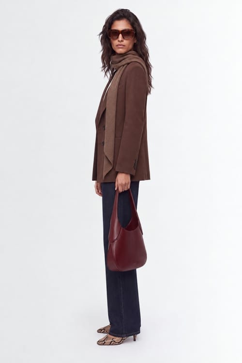 CRUNA: Blazer oversized de doble botonadura