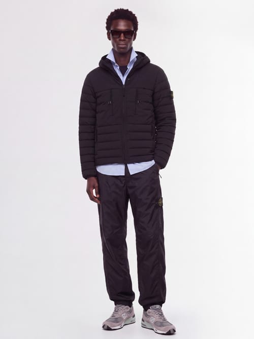 Stone Island: 轻量化绗缝尼龙羽绒夹克
