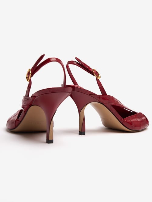 Jacquemus: Patent leather slingback sandals Poisson