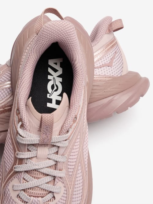 Hoka: Polyester Mach Remastered sneakers