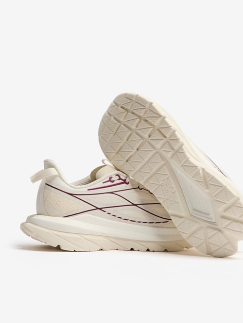 Hoka: Polyester Mach Remastered sneakers