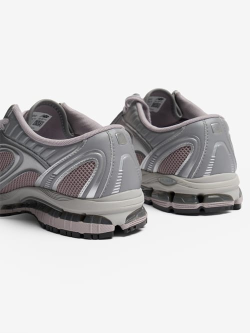 New Balance: 1890 lace-up sneakers