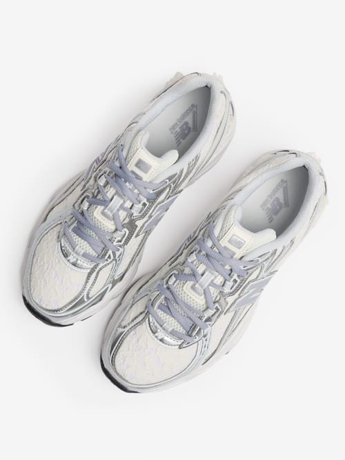New Balance: Polyester 740 Knit sneakers