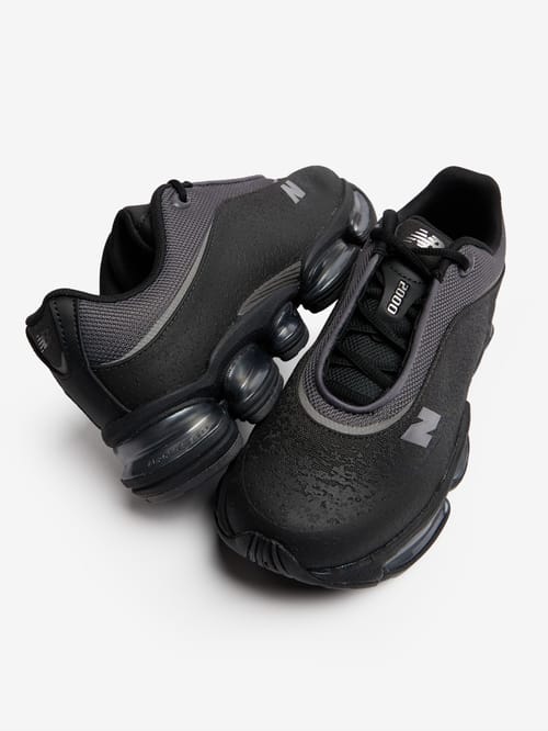 New Balance: 小牛皮 U750 运动鞋