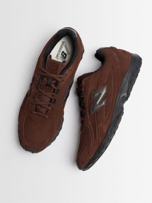 New Balance: U204L 小牛皮运动鞋