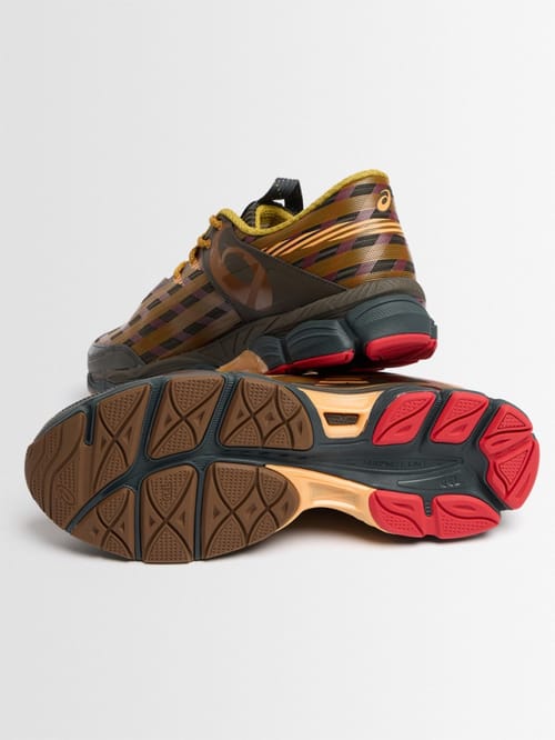Asics: US8-S GEL-SJ33 sneakers
