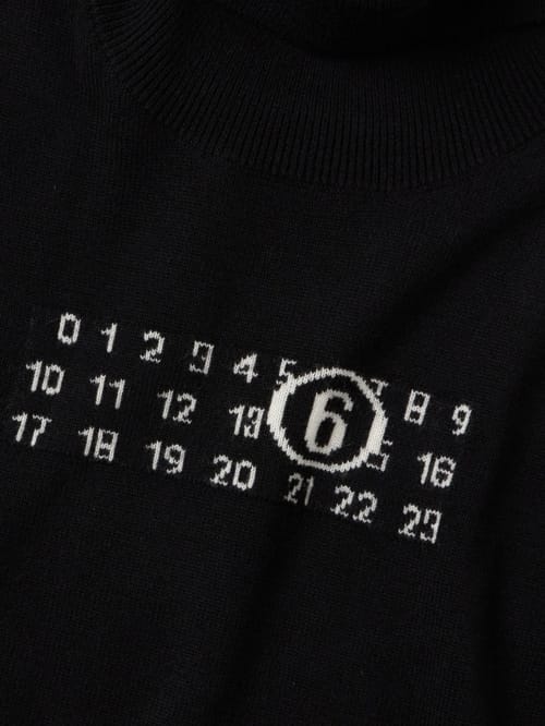 MM6 Maison Margiela: Wool blend knit sweater