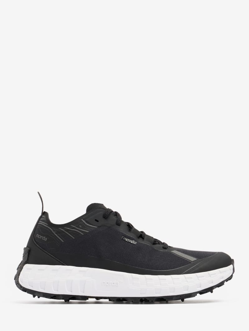Norda: 001 Dyneema trail running sneakers