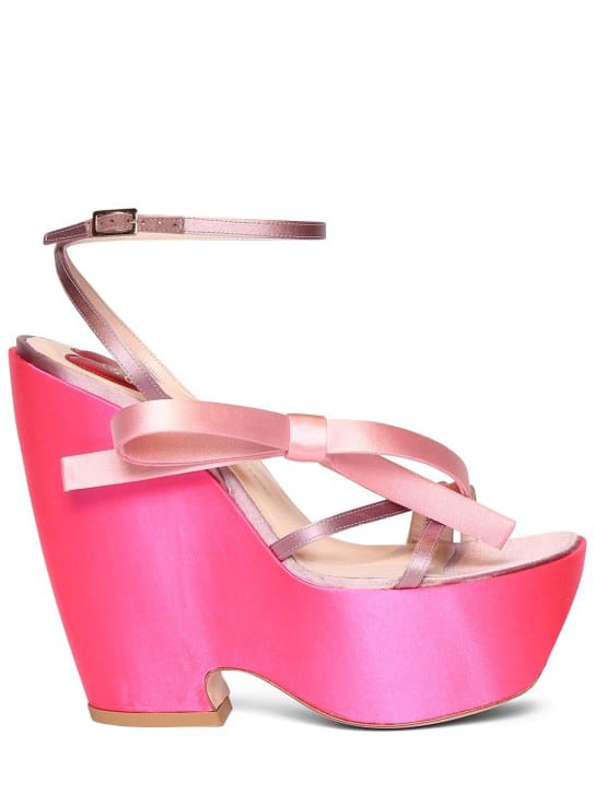 Roger Vivier: 100毫米Choc Bow绸缎坡跟鞋