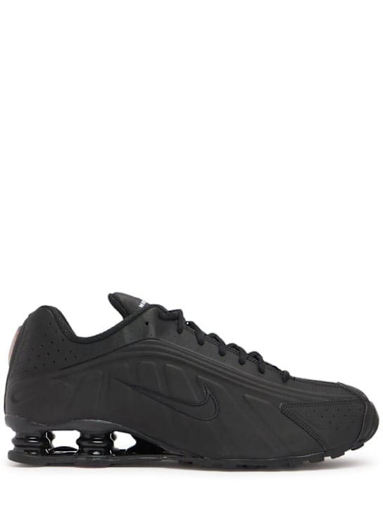 Nike: Nike Shox R4 Sneakers