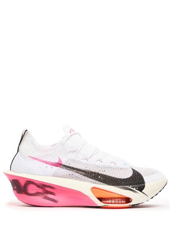 Nike: Low-top sneakers with chunky sole