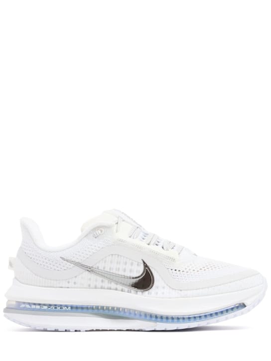 Nike: Pegasus Premium Sneakers
