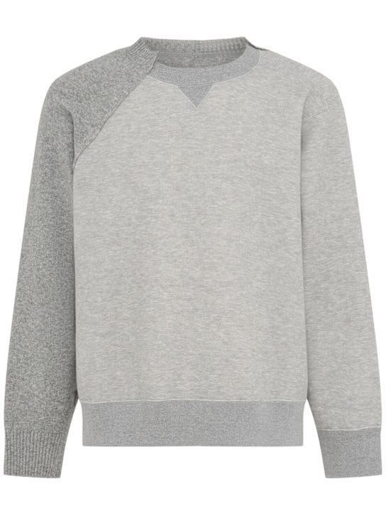 Sacai: 夹克领配对比袖子的卫衣