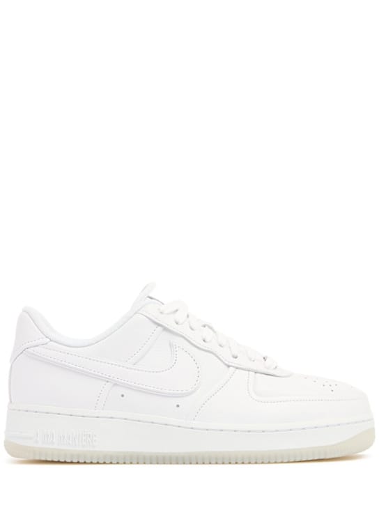 Nike: Air Force 1 '07 Sneakers
