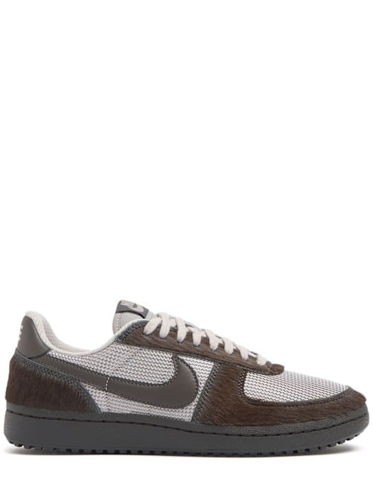 Nike: 场地将军运动鞋
