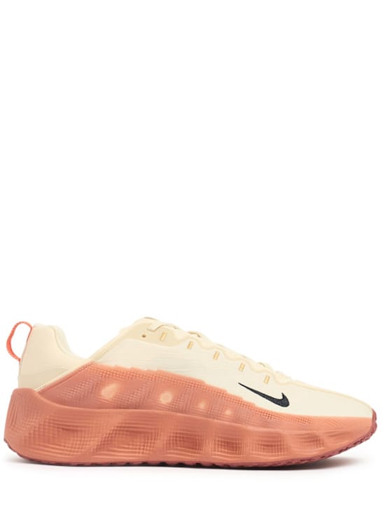 Nike: 低帮厚底运动鞋