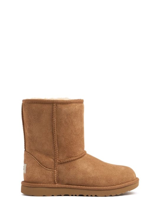 Ugg: 经典 II 羊毛靴