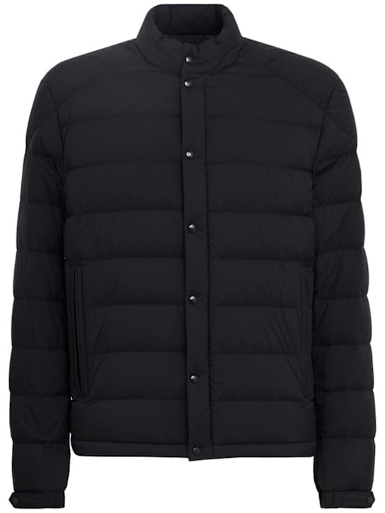 Moncler: 短款羽绒夹克，带领子