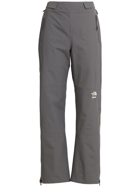 The North Face: 宽松裤带拉链闭合