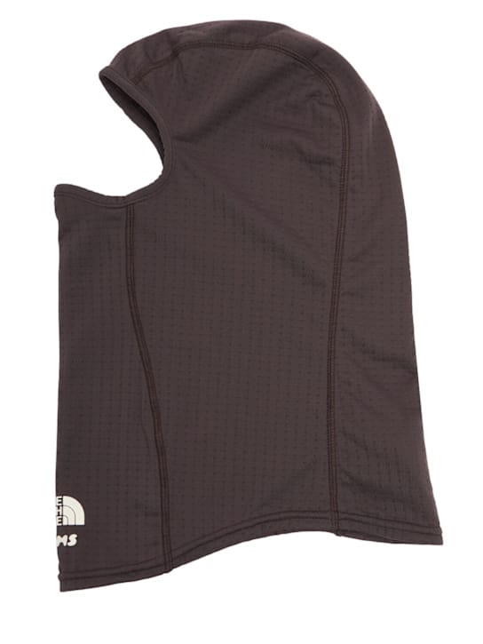 The North Face: 带面孔开口的头 hood