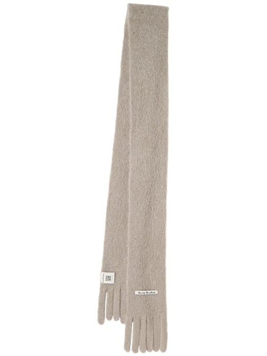 Acne Studios: 长围巾带有流苏边缘