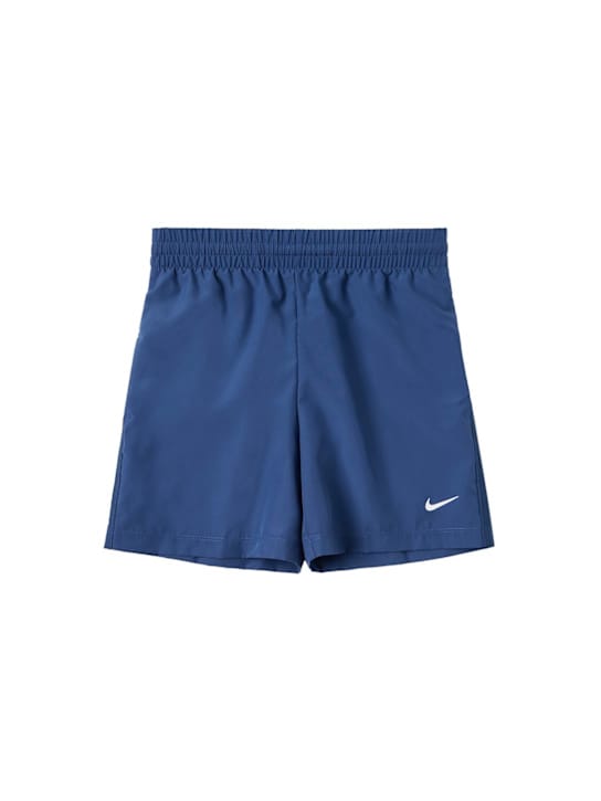 Nike: 多用途短裤