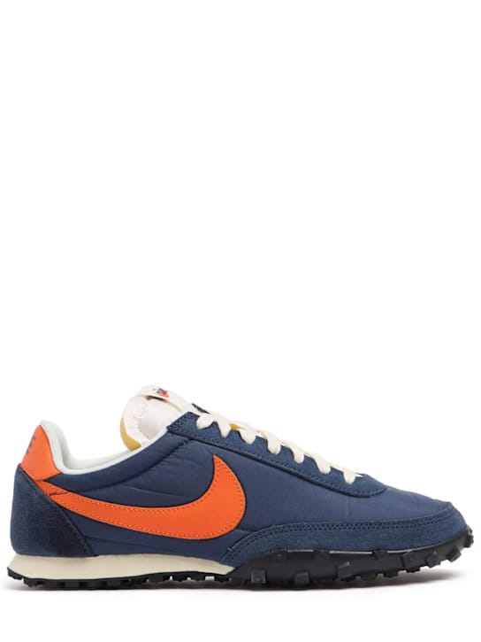 Nike: 低帮厚底运动鞋