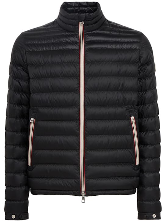 Moncler: 短款羽绒服，带拉链封闭