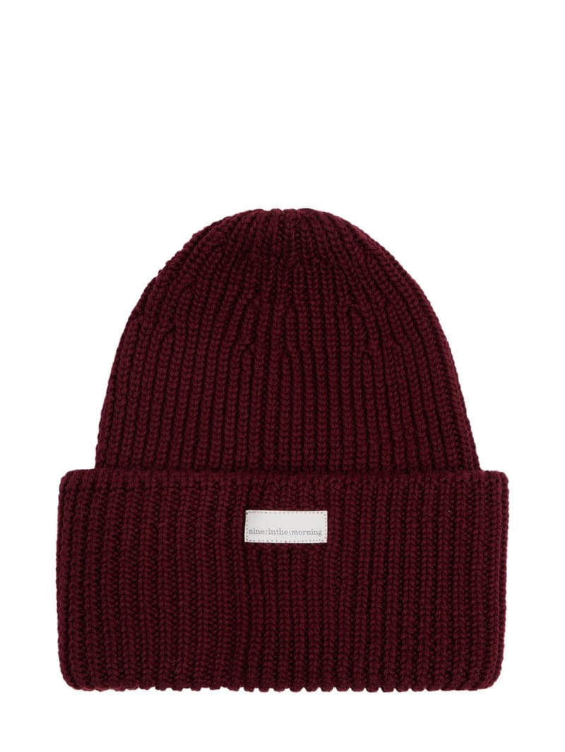 Nine In The Morning: Rippstrickmütze mit Umschlag