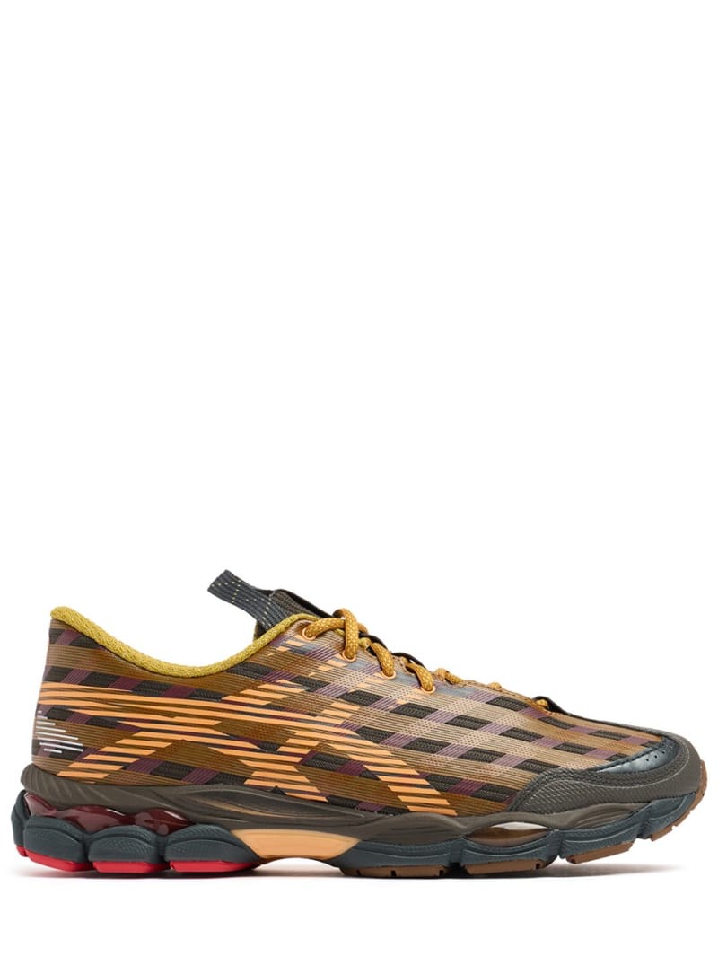 Asics: US8-S GEL-SJ33 sneakers