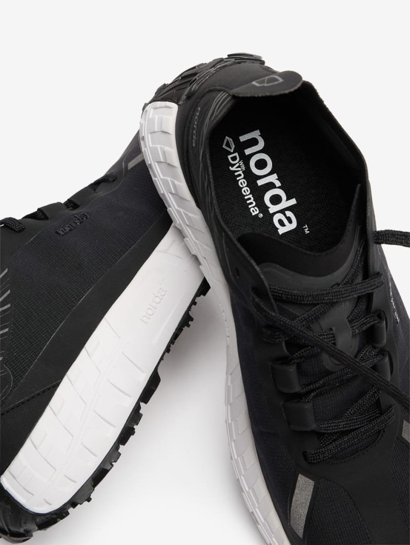 Norda: 001 Dyneema trail running sneakers