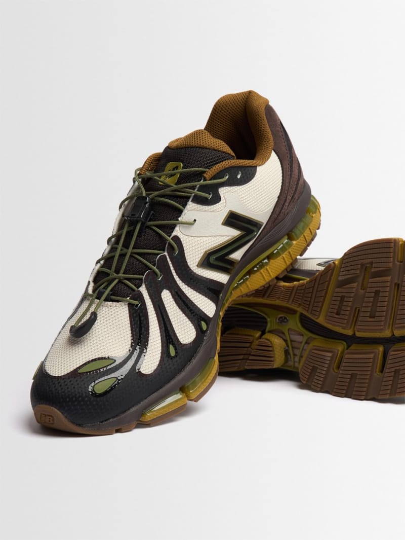 New Balance: 1890聚酯运动鞋，带搭扣闭合