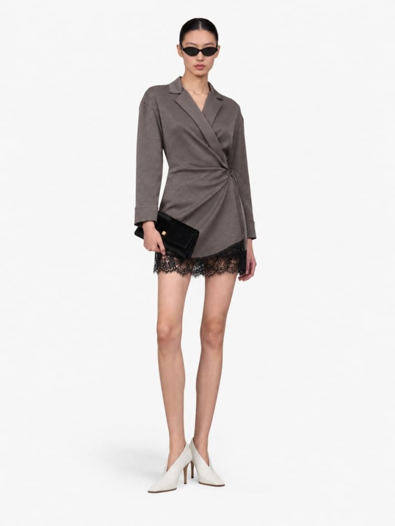 MSGM: Wickelkleid aus Satin mit Spitzendetails